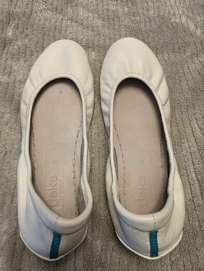 White Lotus Tieks, Size 8